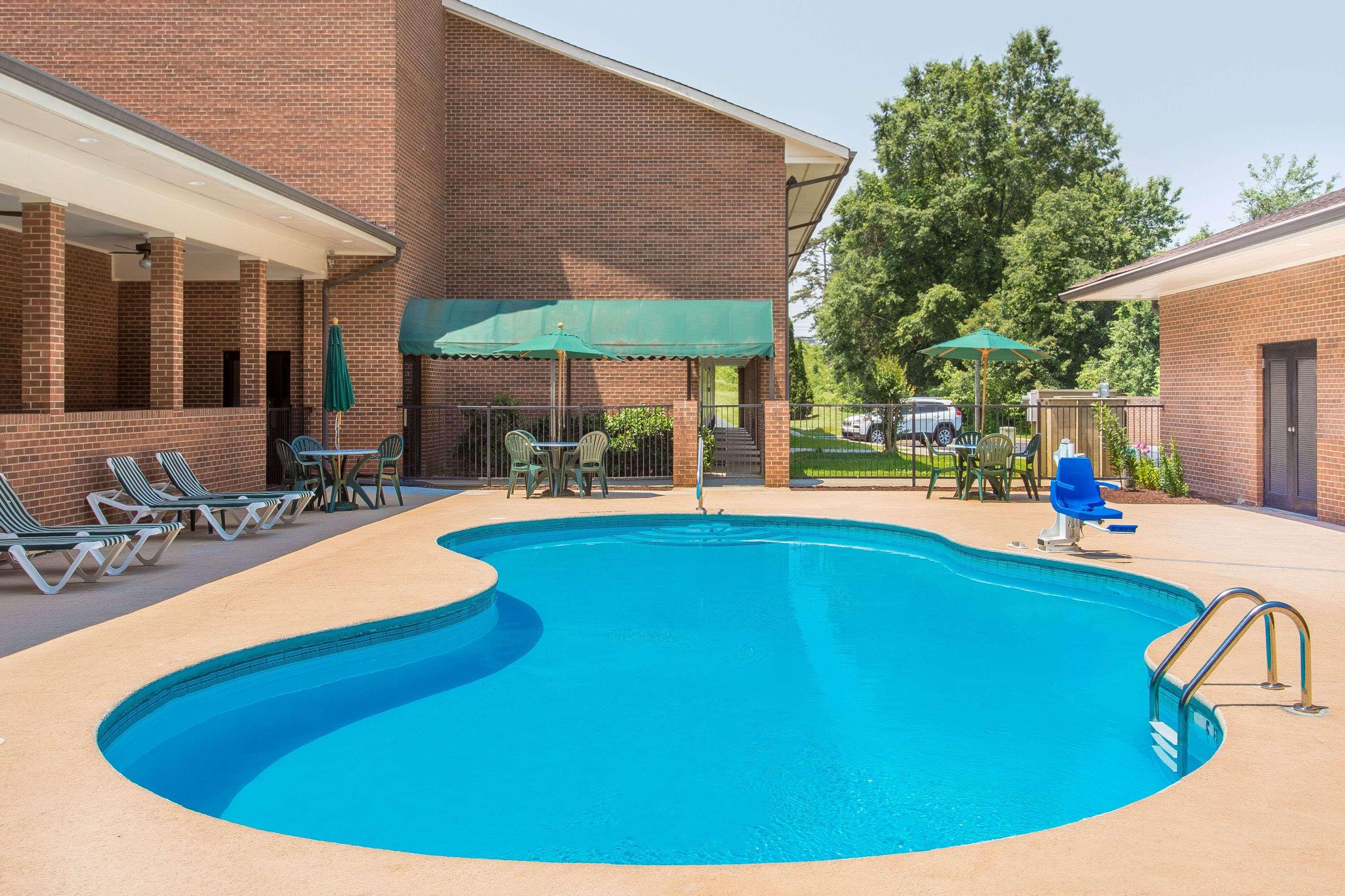 Days Inn By Wyndham Lexington Eksteriør bilde